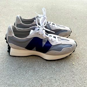 New Balance 327’s